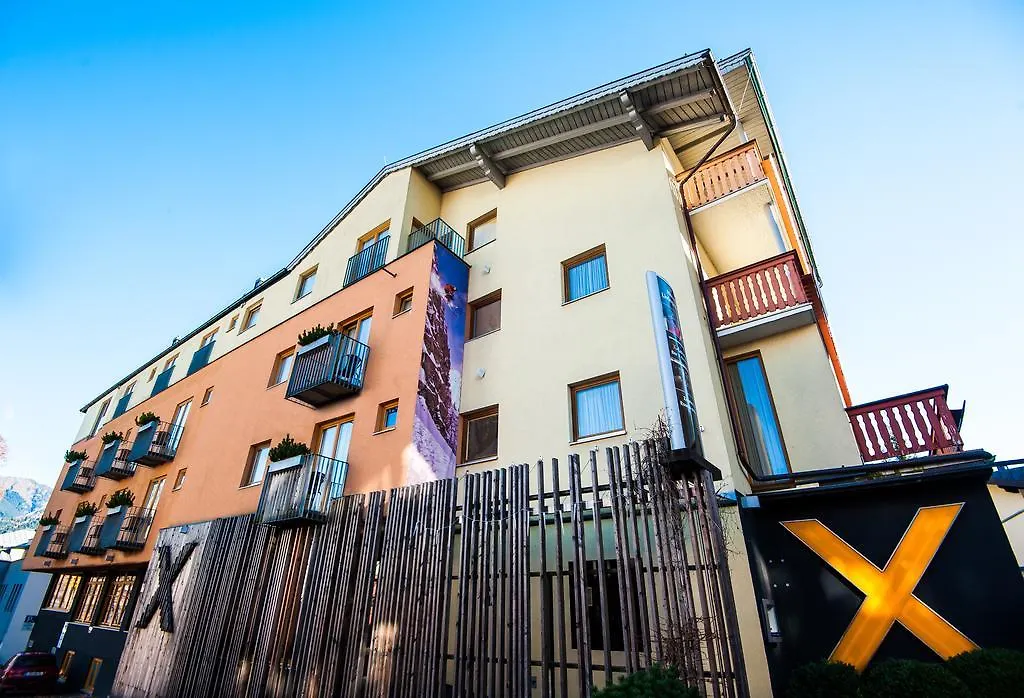 Living Max Hotel-1